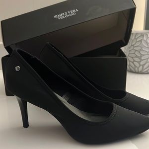 Women’s Black Vera Wang Heels, size 7.5, like brand new